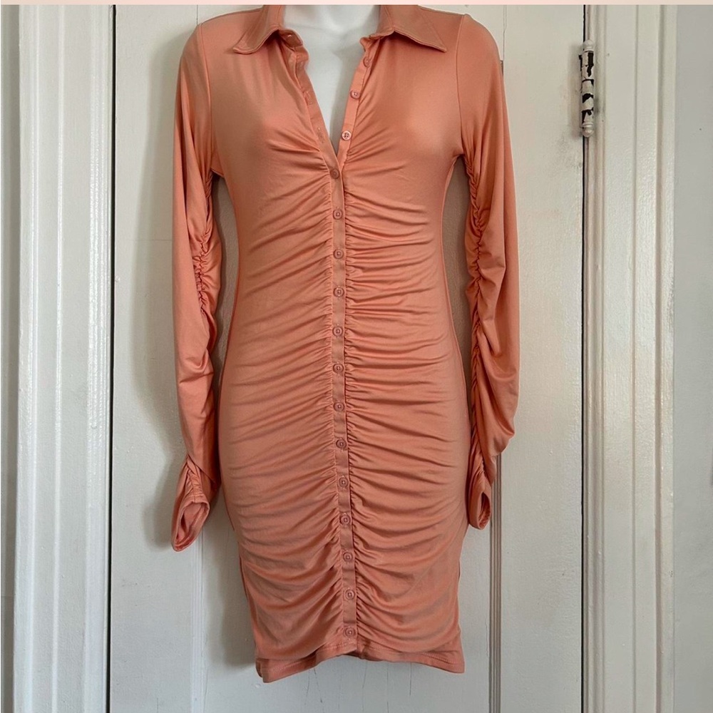 Oh Polly Pink Ribbed Ruched Bodycon Dress - Picture 2 of 4